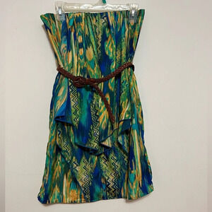 City Triangles women’s/Juniors draped front tube dress with belt.  Medium